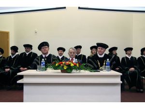 Litvanya'da Kırımoğlu'na fahri doktora unvanı