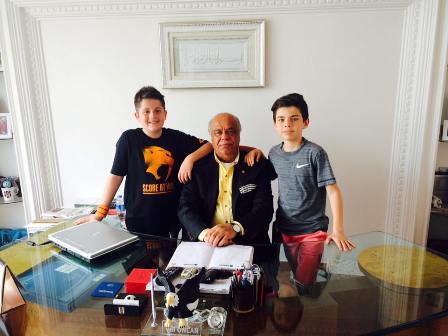 Torunlardan dedeye ziyaret