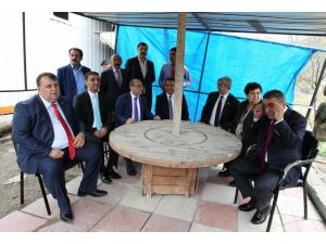 CHP heyeti Hakkari'de