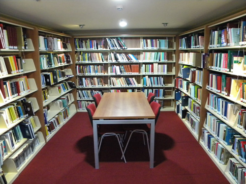 Altınekin’e kütüphane yapılacak