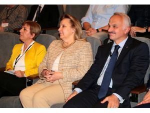 "İstanbul HUB Semineri"