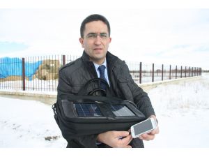 Telefon ve bilgisayarlar çantada şarj olacak