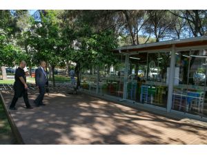 Down sendromlu ikizler babalarının hayatını değiştirdi