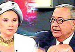 Hem dekolteli, hem de türbanlı