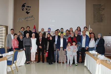 Eczacılara ilk yardım eğitimi verildi