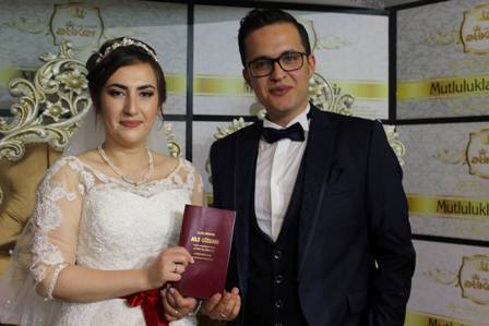 Aslıhan ile Yasin evlendi