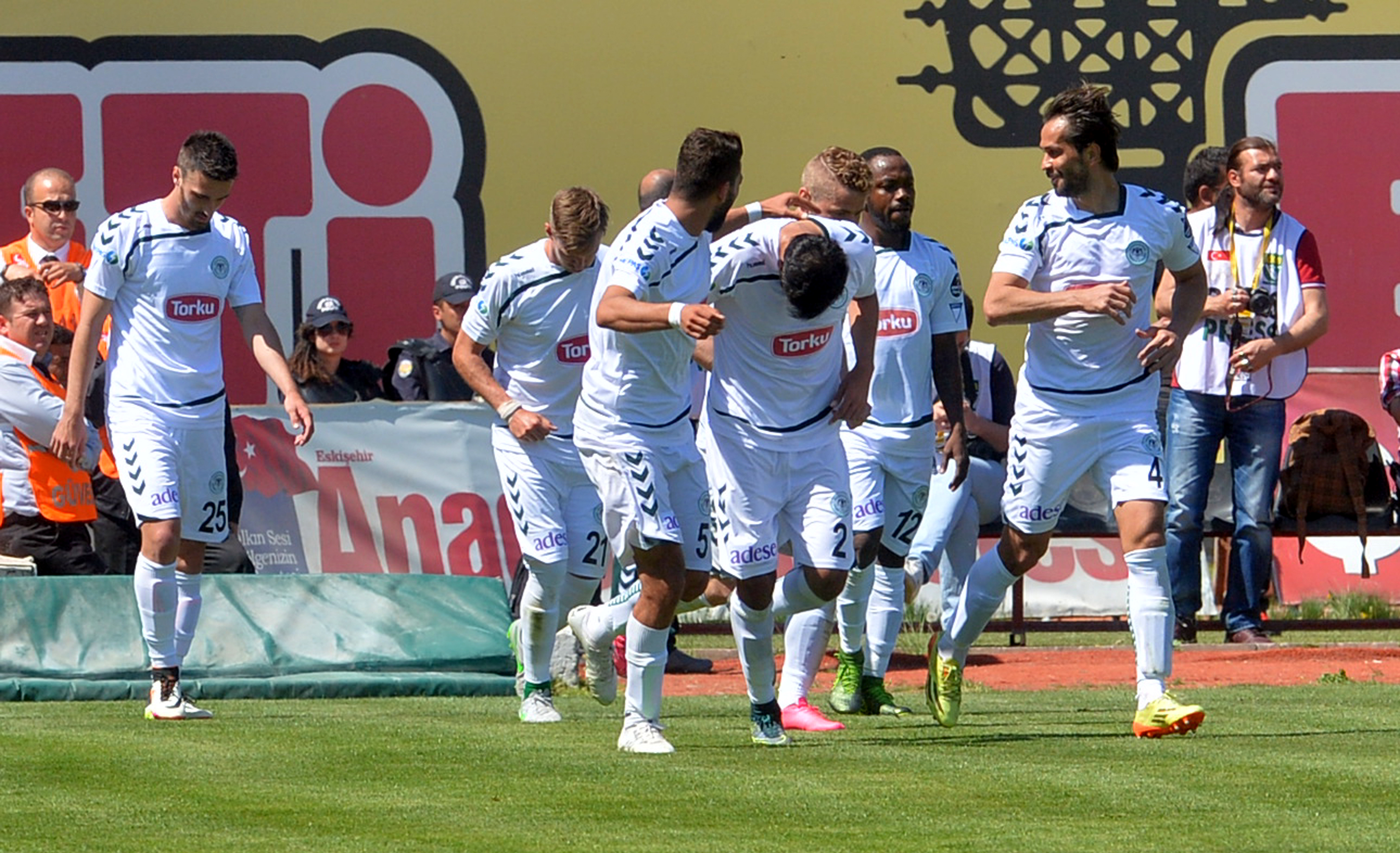 Moraller tavan yaptı