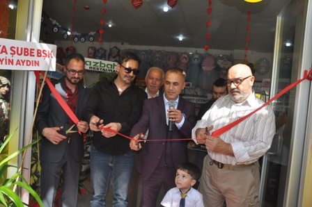 ‘AV SHOP’ Marketi Fetih Caddesinde Açıldı’