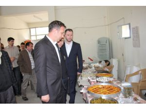 Sarıkaya'da ihtiyaç sahibi öğrenciler yararına kermes