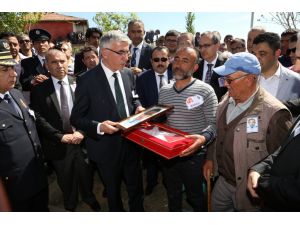 Şehitlerimizi uğurluyoruz