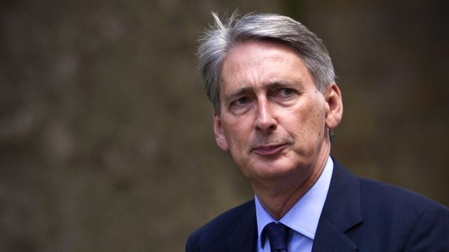 İngiltere Dışişleri Bakanı Hammond Libya'da