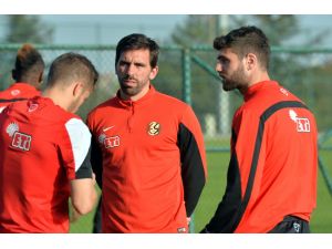 Eskişehirspor, Mersin İdmanyurdu maçının hazırlıklarına başladı