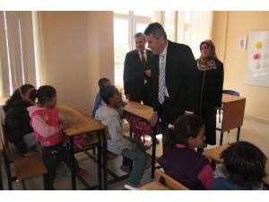 Akşehir'de Suriyeli çocuklar için Türkçe öğretim kursu