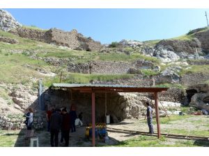 Kont Drakula'nın hapsedildiği kalede kazı çalışmaları