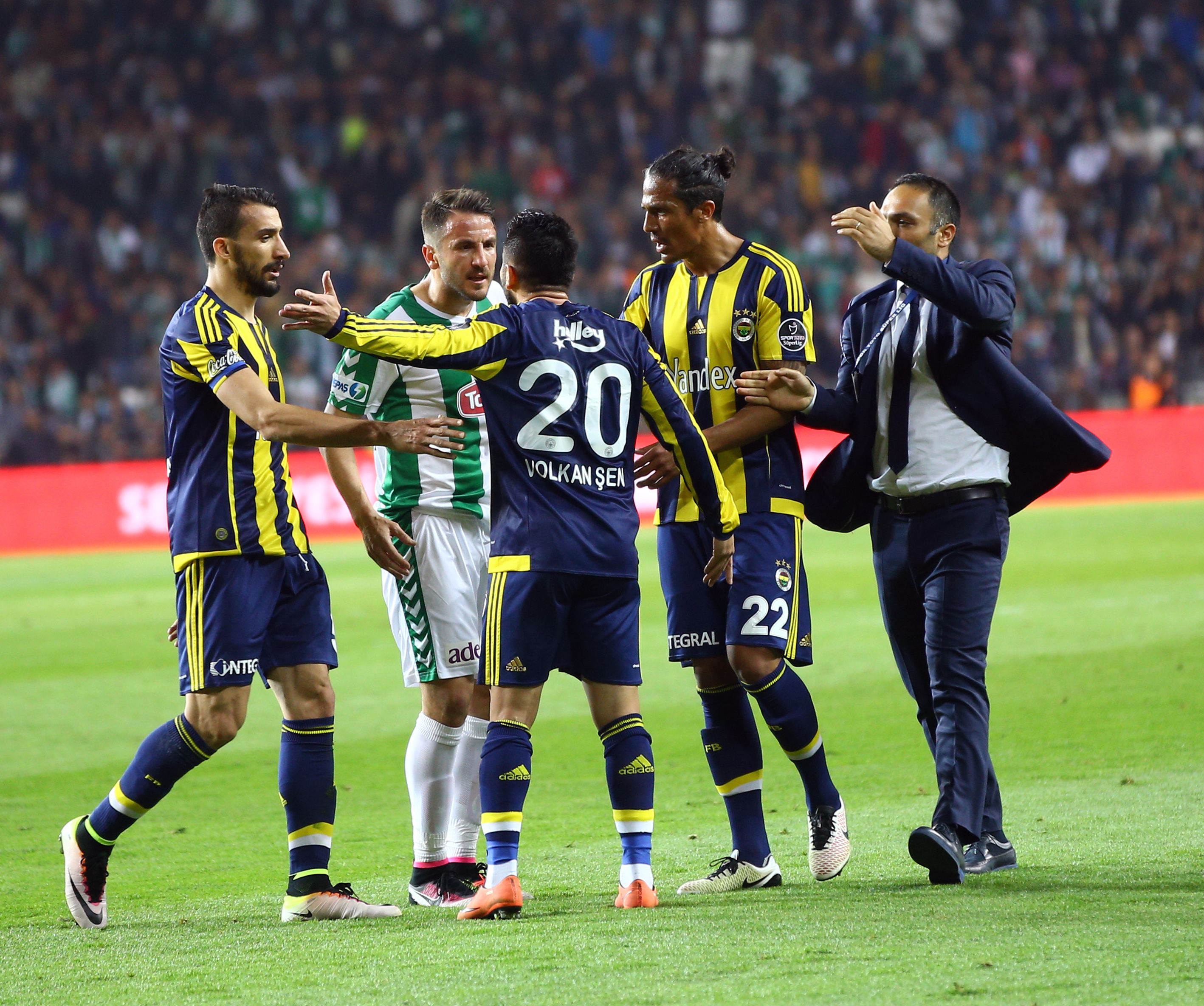Gel bakalım Fener!