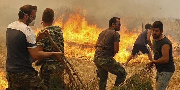 Yunanistan'da sığınmacı kampında yangın