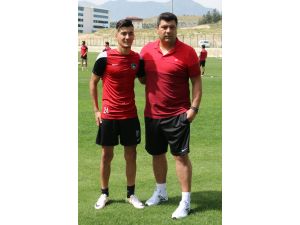 Denizlispor'un 16 yaşındaki futbolcusu Üner: