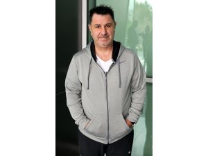 AGÜ Spor finale göz dikti