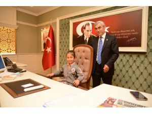 23 Nisan Ulusal Egemenlik ve Çocuk Bayramı