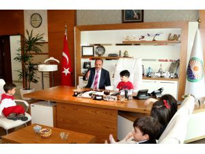 23 Nisan Ulusal Egemenlik ve Çocuk Bayramı