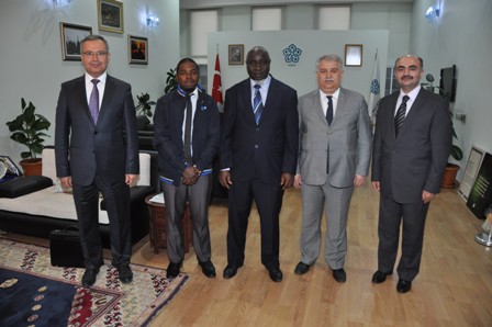 NEÜ ile Uganda İslam Üniversitesi protokol imzaladı