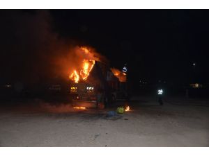 "Moralim bozuk" diye 6 aracı kundaklamış