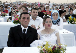 Gelin ve damatların 08.08.2008 uğuru