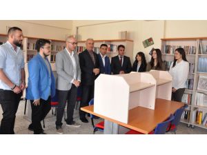 Marmara Üniversitesi öğrencileri Sorgun'da kütüphane kurdu