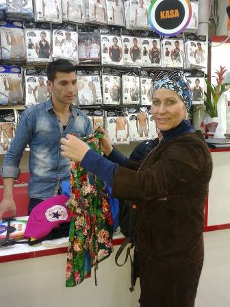 Kezban Bayık alışverişte