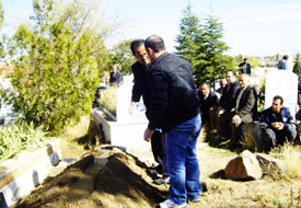 Öldürülen öğretmen Kulu'da defnedildi