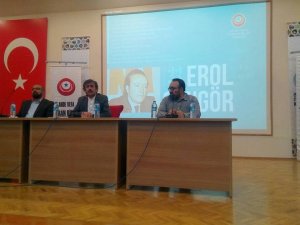 “Müslümanlar; uyku ile uyanıklık arasında”