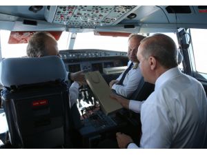 Erdoğan'dan havada "Dünya Pilotlar Günü" kutlaması