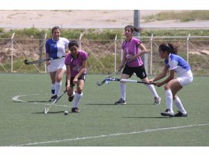 Çim hokeyi okullararası gençler grup müsabakaları