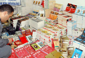 Korsan kitap operasyonu