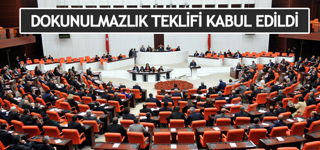 Dokunulmazlıkları kaldıran anayasa değişikliği kabul edildi