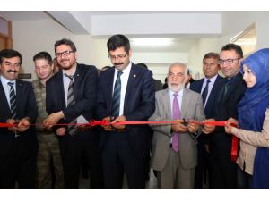 Aşık Veysel MYO'da sergi açıldı