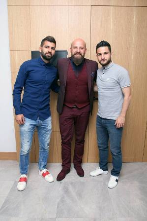 Ömer Şimşek genç yeteneklerle birlikte