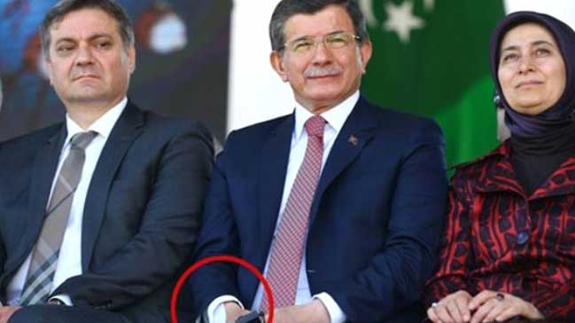 Davutoğlu'nun Elindeki Bandajın Sırrı Çözüldü