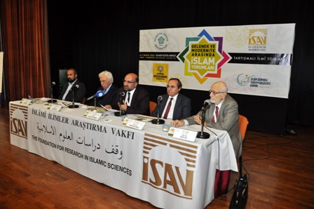 “Gelenek ve modernite arasında İslam yorumları”