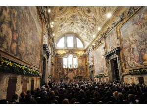 GRAFİKLİ - Papa Franciscus’a Uluslararası Şarlman Ödülü