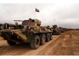 Azerbaycan ordusu tatbikat yapıyor