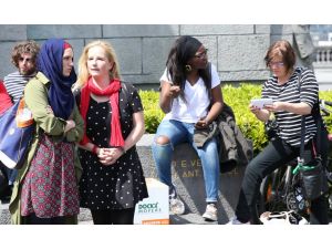 Müslümanları suçlayan Belçikalı Bakan şikayet edildi