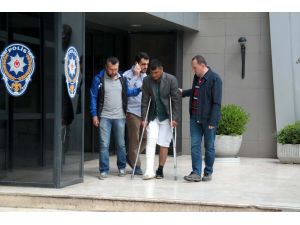 Polisten kaçan "telefon dolandırıcısı" bacağını kırdı