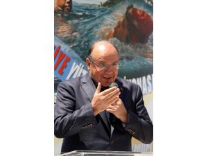 Özel sporcular, Ölüdeniz'de kulaç attı