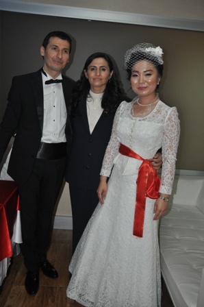 Çeken ailesine Japon gelin