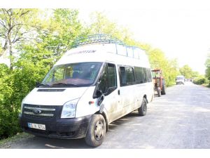 Öğrencisi servisi devrildi: 12 yaralı