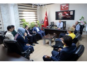 Kilis Belediye Başkanı Kara'dan sağlık çalışanlarına destek ziyareti