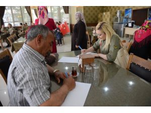 Kilisli kadınlardan sınır birliklerine "anne yemekleri"