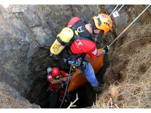 Kayıp turistin cesedi su kuyusunda bulundu