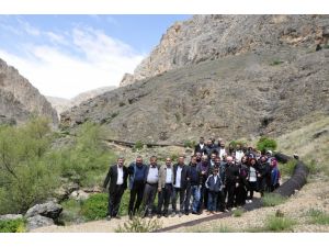 Gürün Lisesi mezunları, 26 yıl sonra buluştu